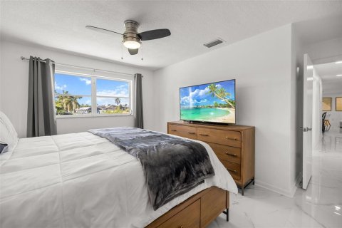 Villa ou maison à louer à Cape Coral, Floride: 3 chambres, 168.9 m2 № 1747258 - photo 25