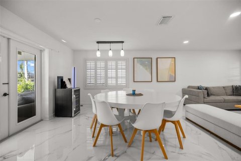Villa ou maison à louer à Cape Coral, Floride: 3 chambres, 168.9 m2 № 1747258 - photo 18