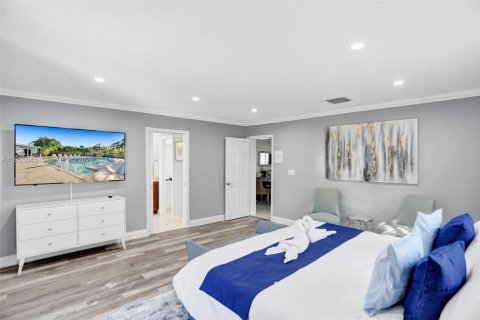 Купить виллу или дом в Лайтхаус-Пойнт, Флорида 6 спален, 264.4м2, № 2011766 - фото 25