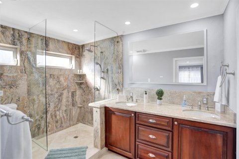 Купить виллу или дом в Лайтхаус-Пойнт, Флорида 6 спален, 264.4м2, № 2011766 - фото 26