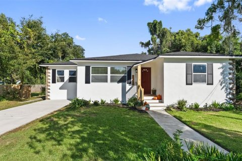 Villa ou maison à Dade City, Floride 4 chambres, 148.83 m2 № 2437167