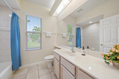 House in Bradenton, Florida 3 bedrooms, 222.22 sq.m. № 1858113 - photo 23