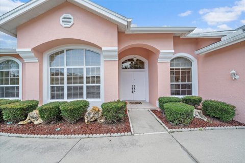 House in Bradenton, Florida 3 bedrooms, 222.22 sq.m. № 1858113 - photo 2