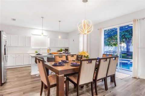 Casa en venta en Davenport, Florida, 6 dormitorios, 315.5 m2 № 2235319 - foto 9