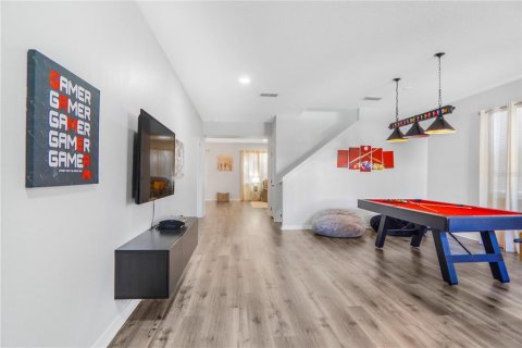 Casa en venta en Davenport, Florida, 6 dormitorios, 315.5 m2 № 2235319 - foto 2