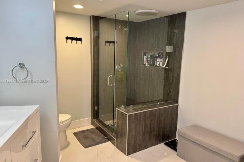 Купить кондоминиум в Авентура, Флорида 2 спальни, 120.77м2, № 2049065 - фото 16