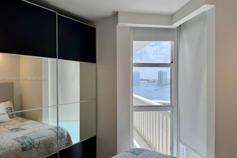 Купить кондоминиум в Авентура, Флорида 2 спальни, 120.77м2, № 2049065 - фото 20