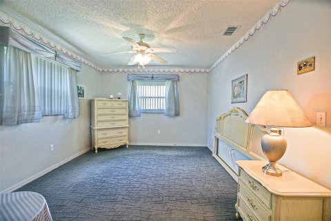 House in Summerfield, Florida 2 bedrooms, 125.98 sq.m. № 1855484 - photo 25