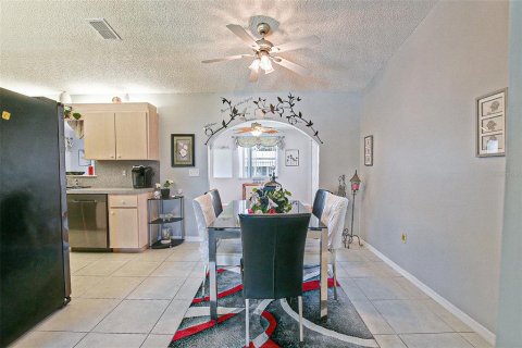 House in Summerfield, Florida 2 bedrooms, 125.98 sq.m. № 1855484 - photo 15