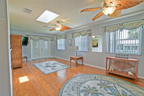 House in Summerfield, Florida 2 bedrooms, 125.98 sq.m. № 1855484 - photo 20