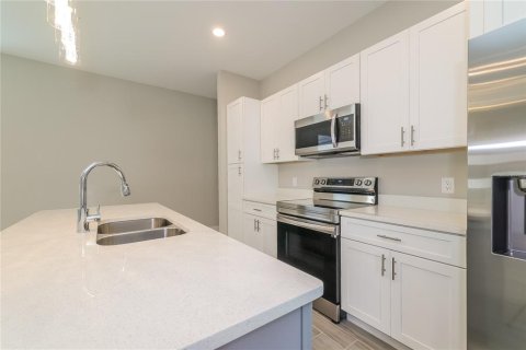 Casa en alquiler en Kissimmee, Florida, 4 dormitorios, 155.15 m2 № 2112990 - foto 5