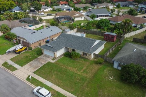 House in Orlando, Florida 3 bedrooms, 141.58 sq.m. № 1884282 - photo 2