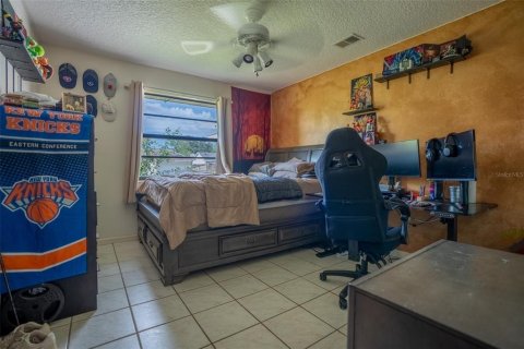 House in Orlando, Florida 3 bedrooms, 141.58 sq.m. № 1884282 - photo 12