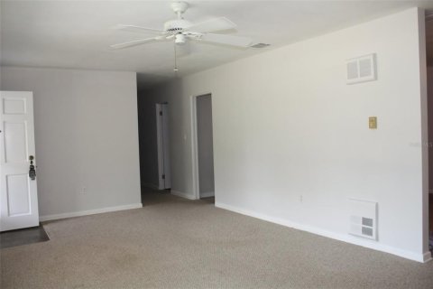 Villa ou maison à vendre à Leesburg, Floride: 2 chambres, 129.69 m2 № 2111328 - photo 19