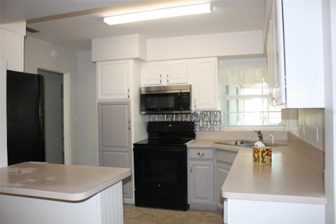 Villa ou maison à vendre à Leesburg, Floride: 2 chambres, 129.69 m2 № 2111328 - photo 21