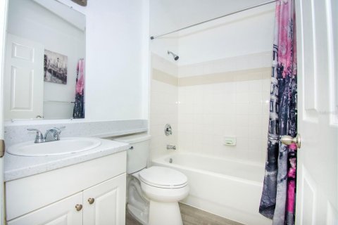 Copropriété à vendre à Zephyrhills, Floride: 3 chambres, 123.1 m2 № 1720638 - photo 24