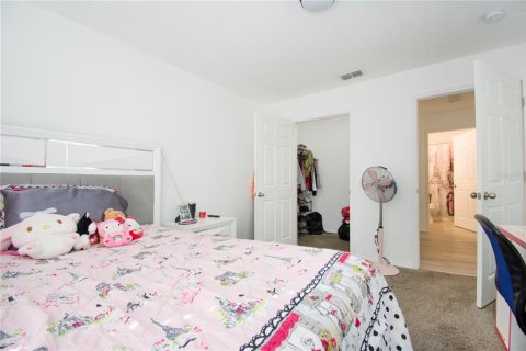 Condo in Zephyrhills, Florida, 3 bedrooms  № 1720638 - photo 22