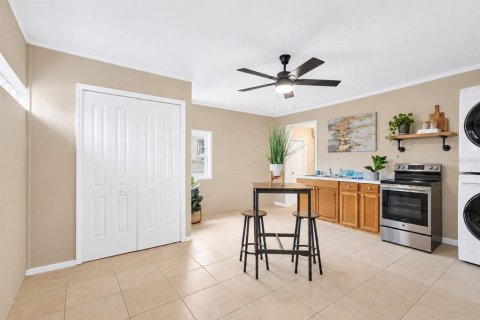 Villa ou maison à vendre à Tampa, Floride: 4 chambres, 155.05 m2 № 2399049 - photo 17