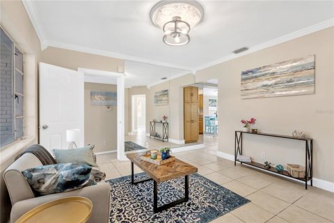 Villa ou maison à vendre à Tampa, Floride: 4 chambres, 155.05 m2 № 2399049 - photo 6