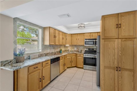 Villa ou maison à vendre à Tampa, Floride: 4 chambres, 155.05 m2 № 2399049 - photo 2