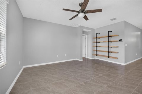 Villa ou maison à louer à Ormond Beach, Floride: 4 chambres, 171.5 m2 № 2412599 - photo 7