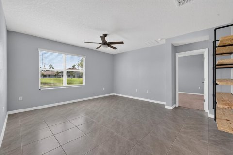 Villa ou maison à louer à Ormond Beach, Floride: 4 chambres, 171.5 m2 № 2412599 - photo 5