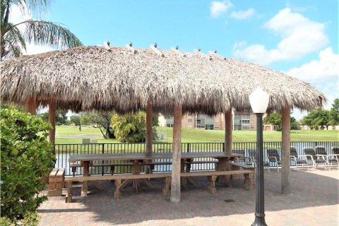 Condo in Sunrise, Florida, 2 bedrooms  № 1103214 - photo 1