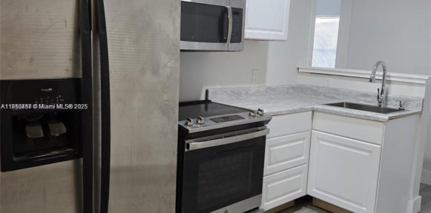 Appartement à Miami, Floride 2 chambres, 90.67 m2 № 1966613