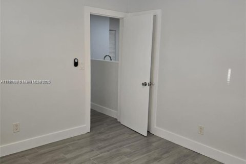 Appartement à louer à Miami, Floride: 2 chambres, 90.67 m2 № 1966613 - photo 6