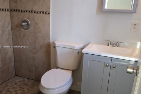 Appartement à louer à Miami, Floride: 2 chambres, 90.67 m2 № 1966613 - photo 4