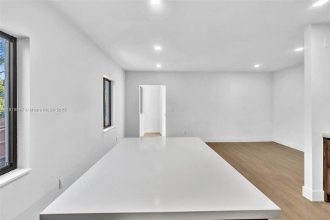 Villa ou maison à louer à Fort Lauderdale, Floride: 3 chambres, 92.9 m2 № 1972797 - photo 18