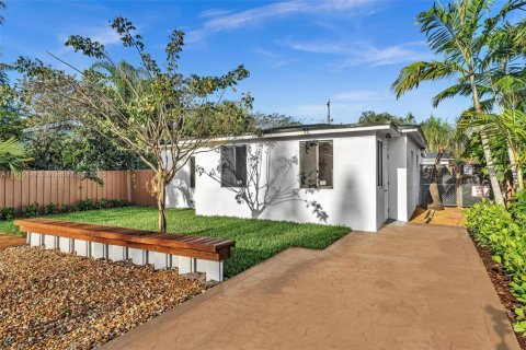 Villa ou maison à louer à Fort Lauderdale, Floride: 3 chambres, 92.9 m2 № 1972797 - photo 6