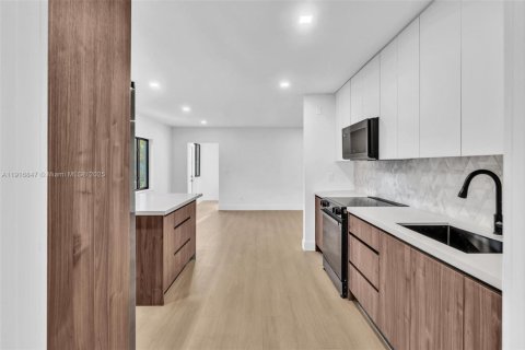 Villa ou maison à louer à Fort Lauderdale, Floride: 3 chambres, 92.9 m2 № 1972797 - photo 16