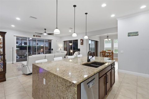 Villa ou maison à vendre à Groveland, Floride: 2 chambres, 198.81 m2 № 2225631 - photo 11