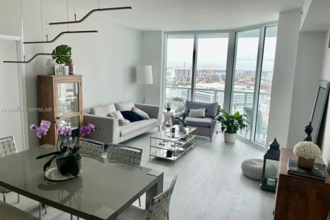 Copropriété à louer à Miami, Floride: 2 chambres, 100.71 m2 № 1999008 - photo 2