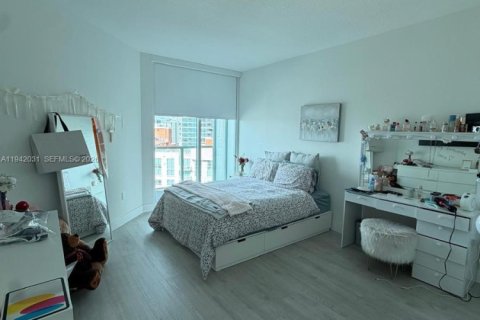 Copropriété à louer à Miami, Floride: 2 chambres, 100.71 m2 № 1999008 - photo 9
