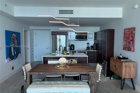 Copropriété à louer à Miami, Floride: 2 chambres, 100.71 m2 № 1999008 - photo 3