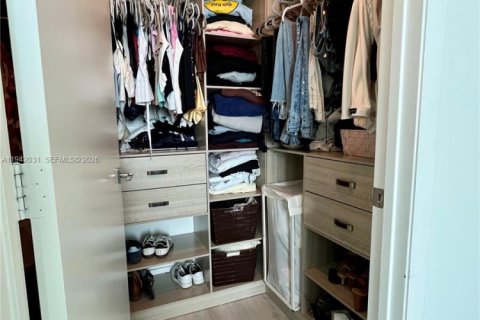 Снять в аренду кондоминиум в Майами, Флорида 2 спальни, 100.71м2, № 1999008 - фото 18