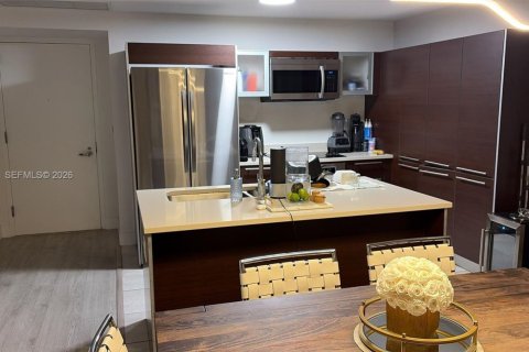 Copropriété à louer à Miami, Floride: 2 chambres, 100.71 m2 № 1999008 - photo 7