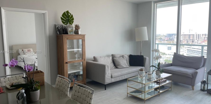 Condo à Miami, Floride, 2 chambres  № 1999008
