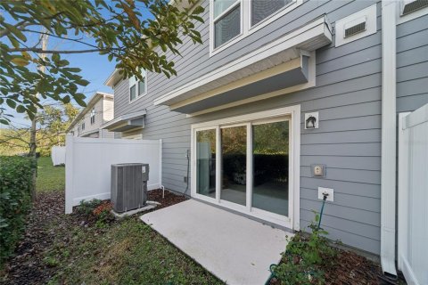Touwnhouse à vendre à Kissimmee, Floride: 3 chambres, 157.84 m2 № 2141898 - photo 23