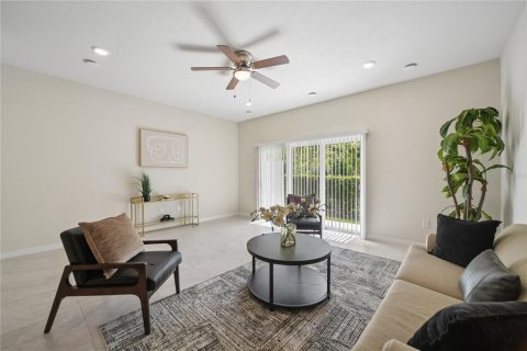 Touwnhouse à vendre à Kissimmee, Floride: 3 chambres, 157.84 m2 № 2141898 - photo 11