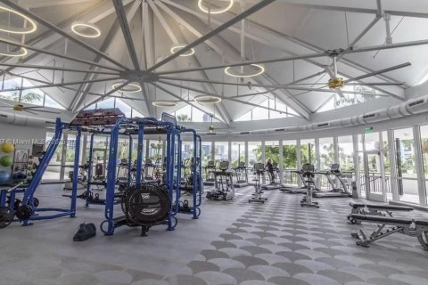 Condo in Hallandale Beach, Florida, 2 bedrooms  № 2059893 - photo 27