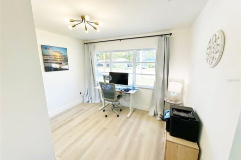 Casa en alquiler en Clearwater, Florida, 5 dormitorios, 158.03 m2 № 1844338 - foto 21