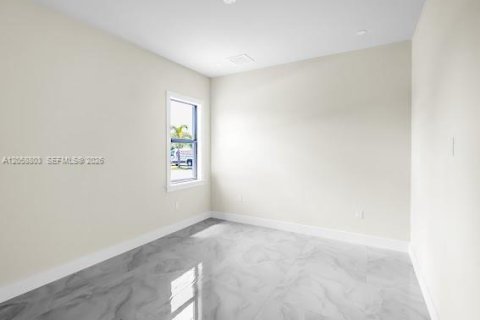 Villa ou maison à vendre à Naples, Floride: 3 chambres, 186.18 m2 № 2246731 - photo 18