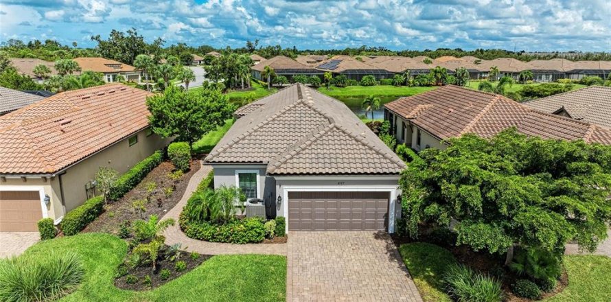Villa ou maison à Sarasota, Floride 3 chambres, 178.93 m2 № 2306054