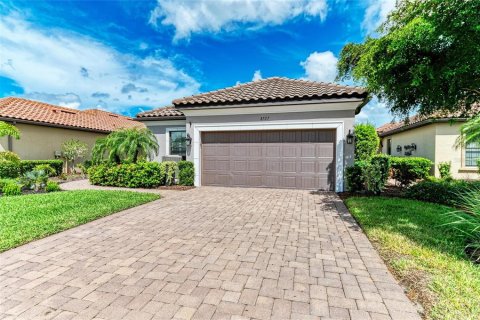 Villa ou maison à vendre à Sarasota, Floride: 3 chambres, 178.93 m2 № 2306054 - photo 8