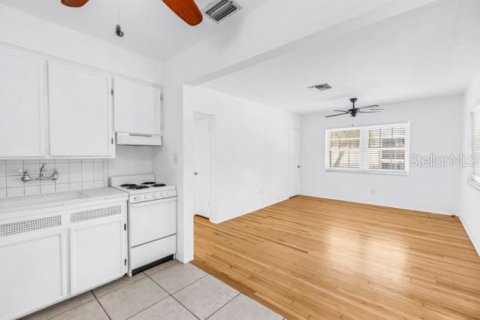Copropriété à vendre à Saint Pete Beach, Floride: 2 chambres, 55.74 m2 № 2371748 - photo 11