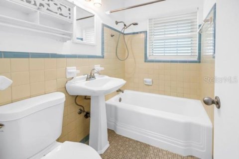 Copropriété à vendre à Saint Pete Beach, Floride: 2 chambres, 55.74 m2 № 2371748 - photo 17