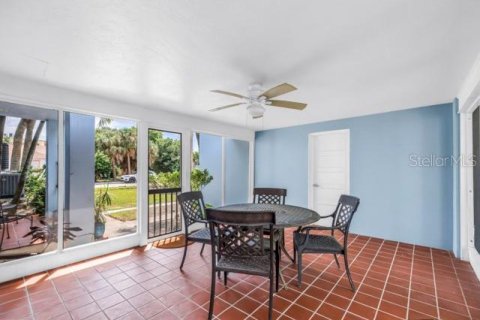 Copropriété à vendre à Saint Pete Beach, Floride: 2 chambres, 55.74 m2 № 2371748 - photo 22